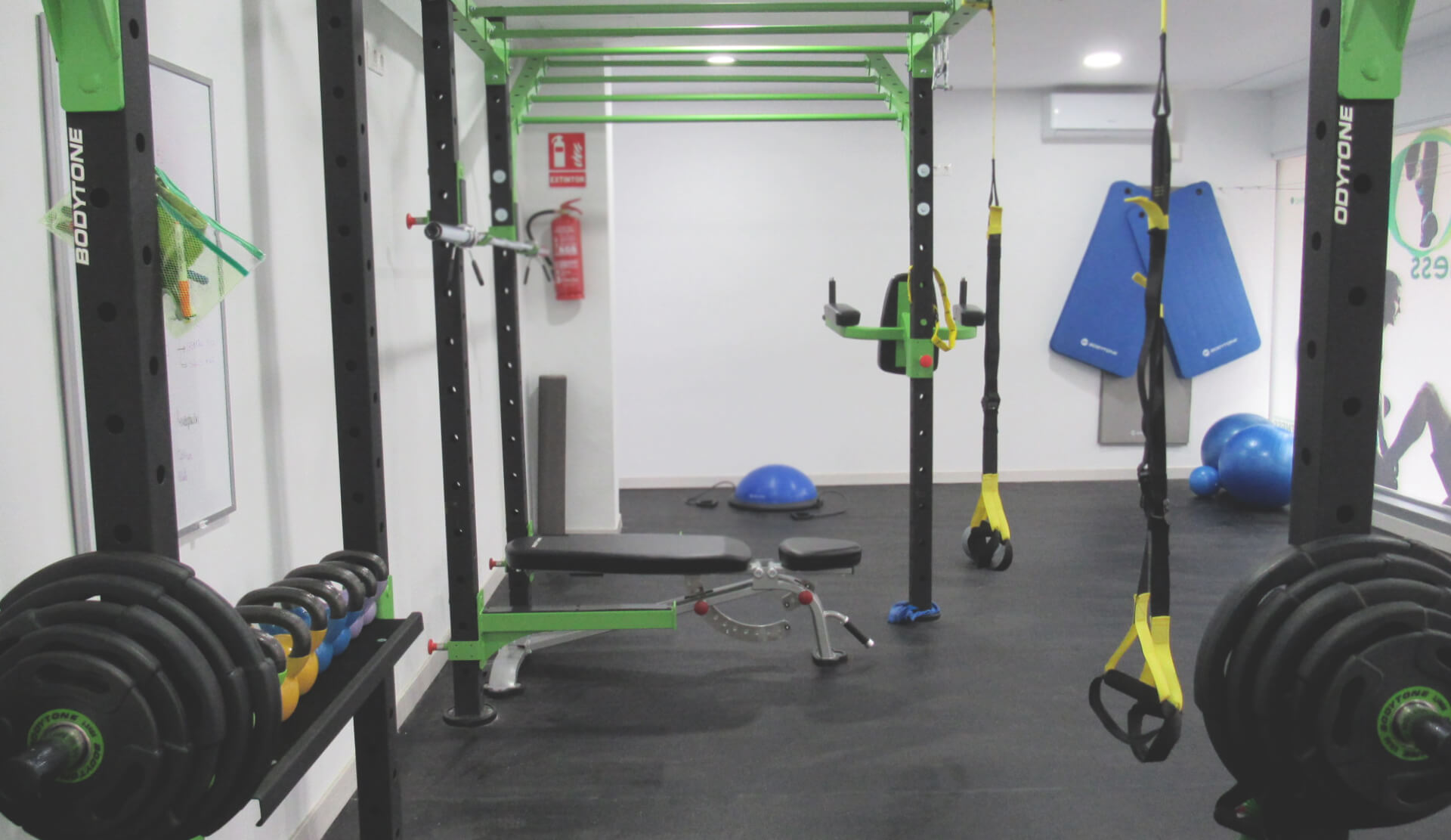 B-Fitness-Entrenamiento personal y salud. Instalaciones Centro de Alicante